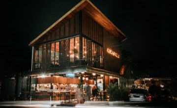 5 Alasan untuk Mampir dan Bersantap di Honey & Smoke, Ubud