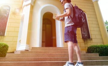 Kenali Destinasi Lebih Dekat, ini Tip Ikut Walking Tour Agar Liburan Lebih Seru