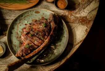 Senja di SALTLICK: Momen Magis Para Pecinta Daging