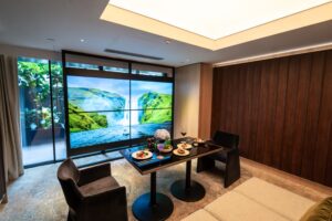 Terpukau dengan 'The Transforming Room' di Pullman Singapore Orchard