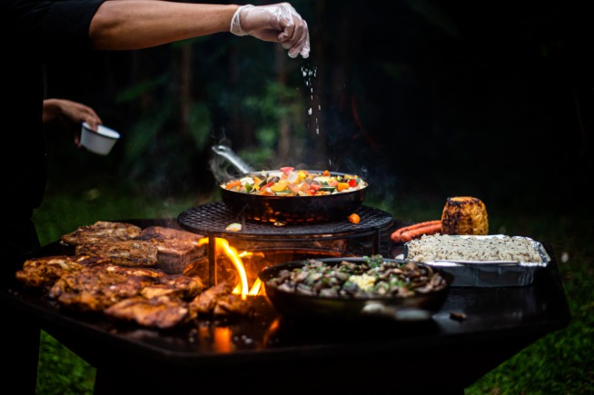 Merayakan Tahun Baru dengan Tradisi Asado di Sudestada Jakarta