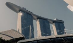 Setahun Beroperasi, Hotel Mewah di Marina Bay Sands Raih Penghargaan…