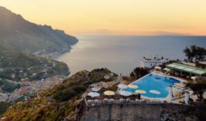 La Piscina, Surga Baru di Amalfi Coast untuk Menikmati Musim Panas Tanpa Akhir