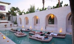 Mengapung dalam Keheningan di Hotel Sages Bali