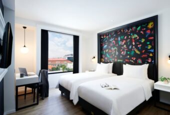 Stay & Strolling di Jantung Heritage Bandung