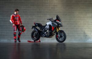 Ducati Kenalkan Motor Touring Bermesin Superbike