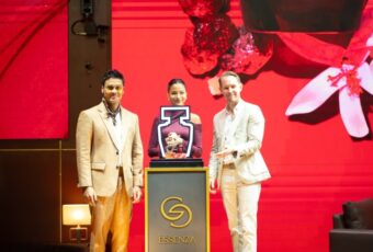 Menjelajah Dunia Bersama Giordani Gold Essenza Supreme & Man Elixir