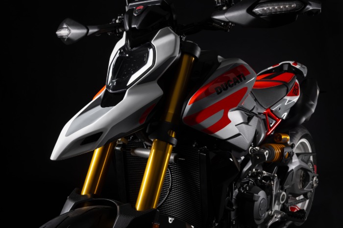 Adrenalin Reborn! Ducati Hypermotard V2 Kembali dengan Mesin Lebih Garang