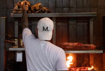 Debut MASONRY. di Niseko, Populerkan Wood-Fired Cooking Bergaya Mediterania