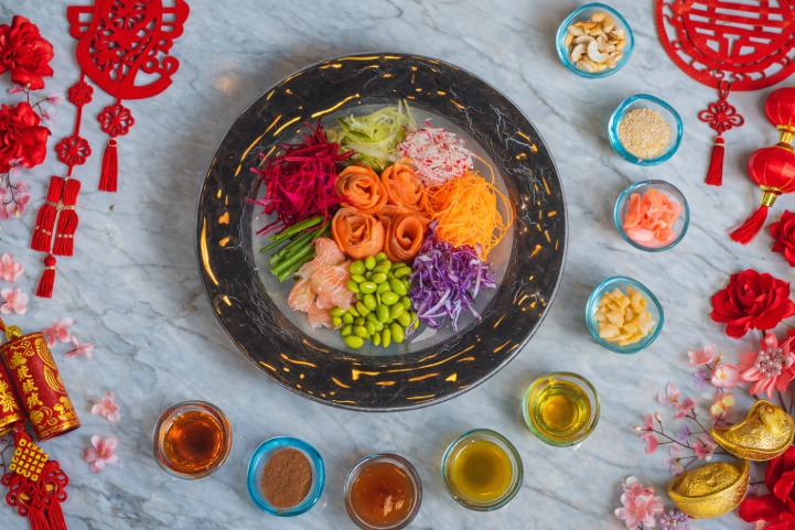 Merayakan Imlek di Puncak Tebing Ungasan